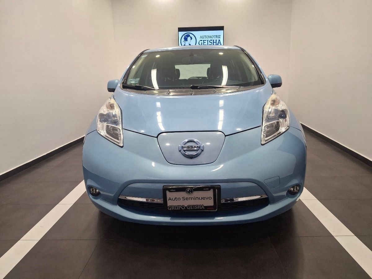 2015 Nissan LEAF 5p Electrico 24 kwh/90 kw