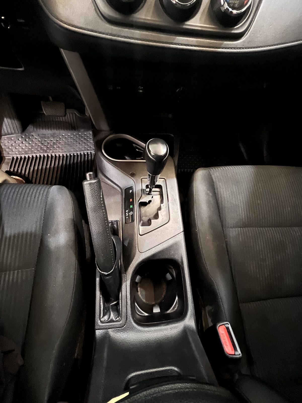 2018 Toyota RAV4 5p LE L4/2.5 Aut