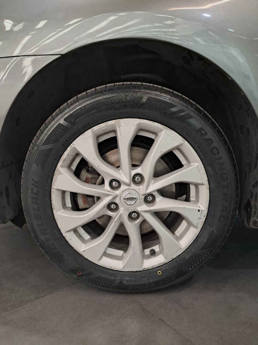 2017 Nissan Sentra 4p Sense L4/1.8 Man