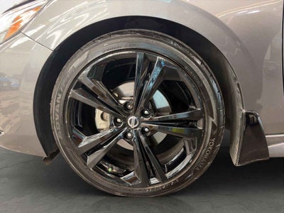 2022 Nissan Sentra 4p SR Bi-tono L4/2.0 Aut