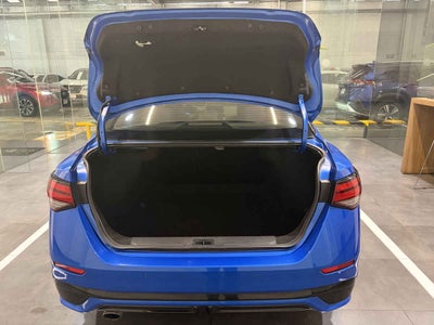 2024 Nissan Sentra 4p SR Platinum Bi-tono L4/2.0 Aut