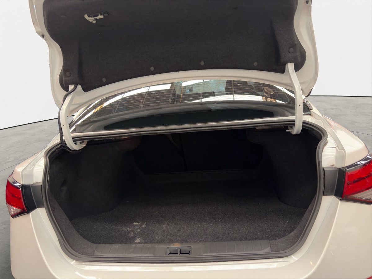 2025 Nissan Sentra 4p Advance L4/2.0 Aut