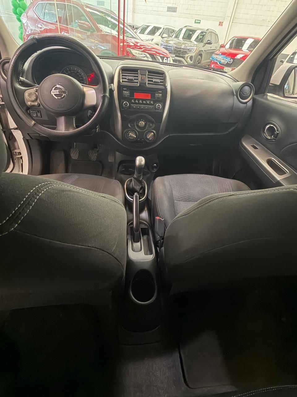 2018 Nissan March 5p Advance L4/1.6 Man