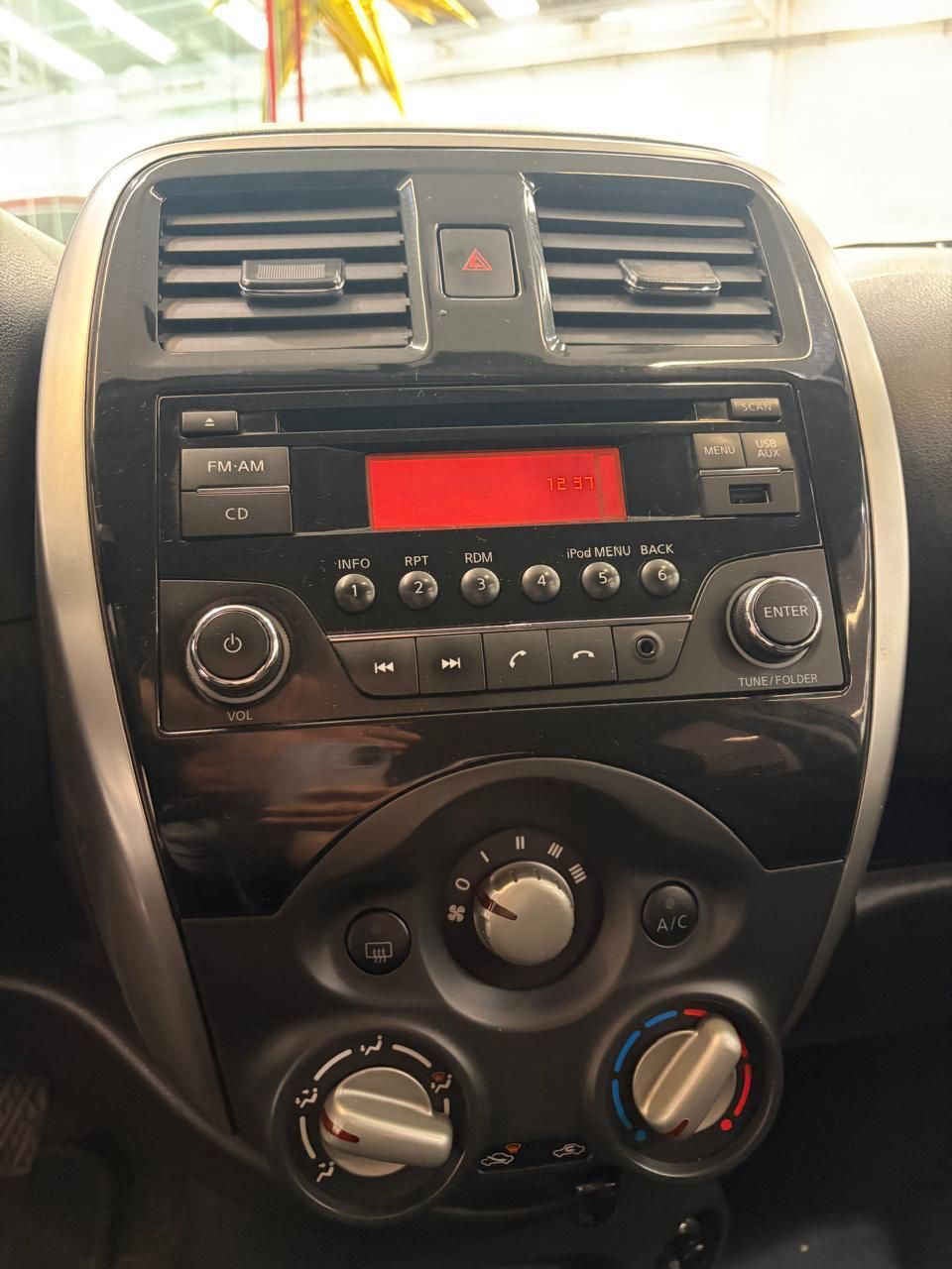 2018 Nissan March 5p Advance L4/1.6 Man