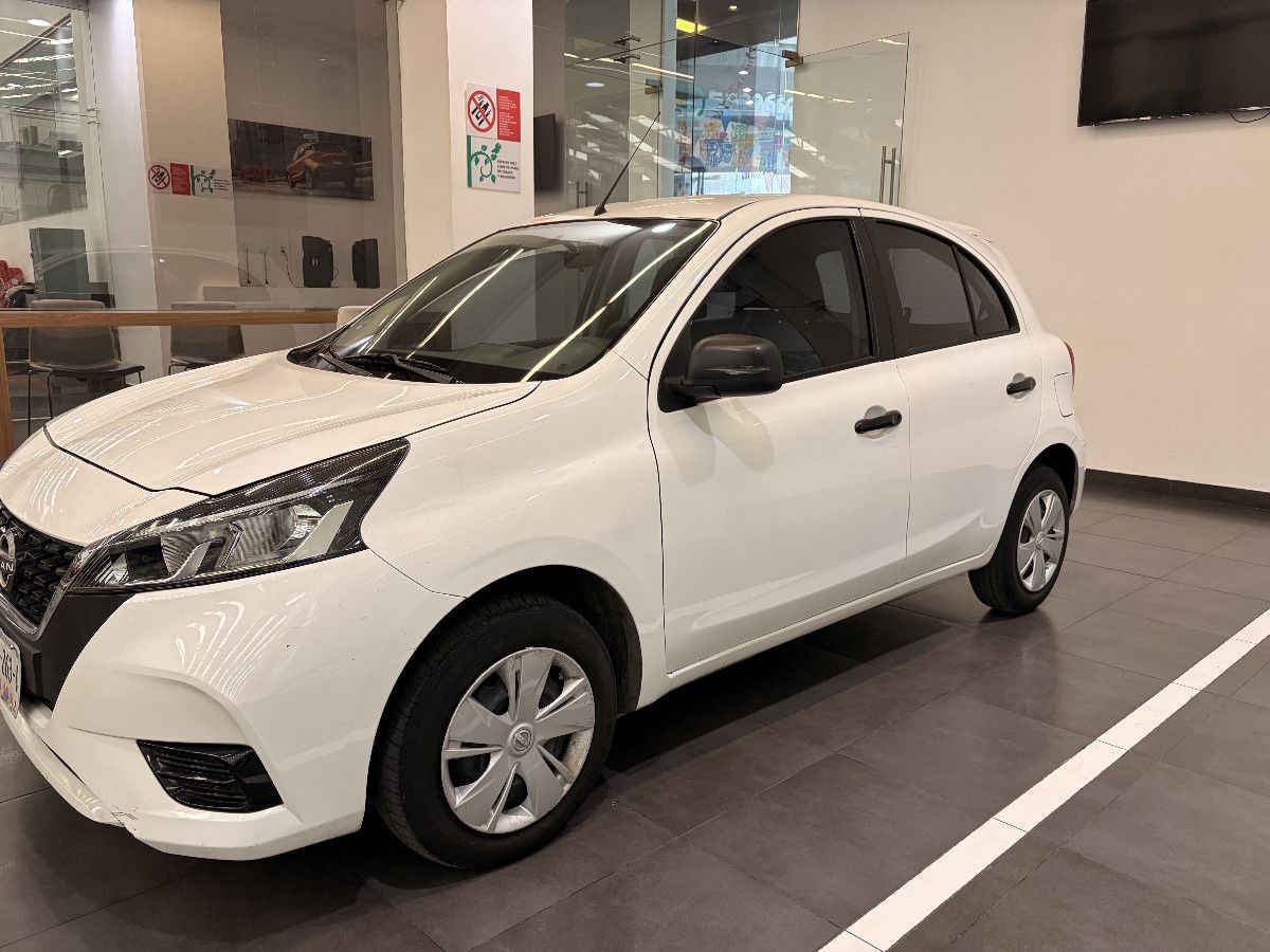 2023 Nissan March 5p Sense L4/1.6 Man