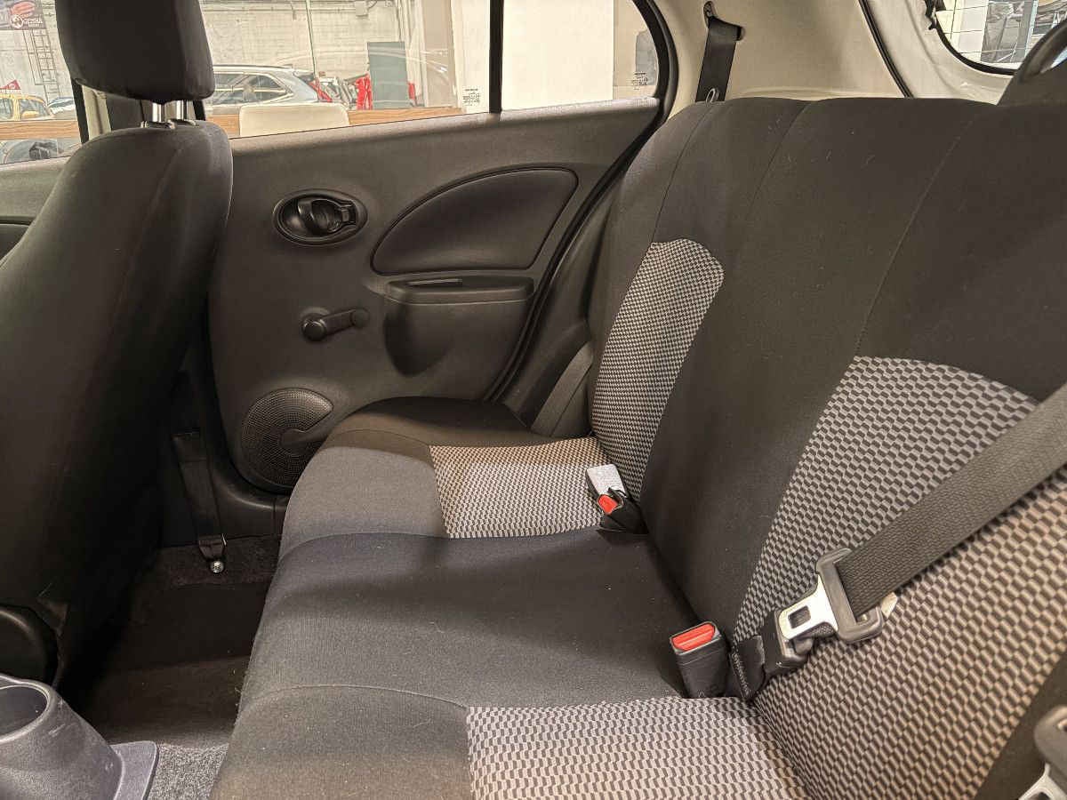 2023 Nissan March 5p Sense L4/1.6 Man