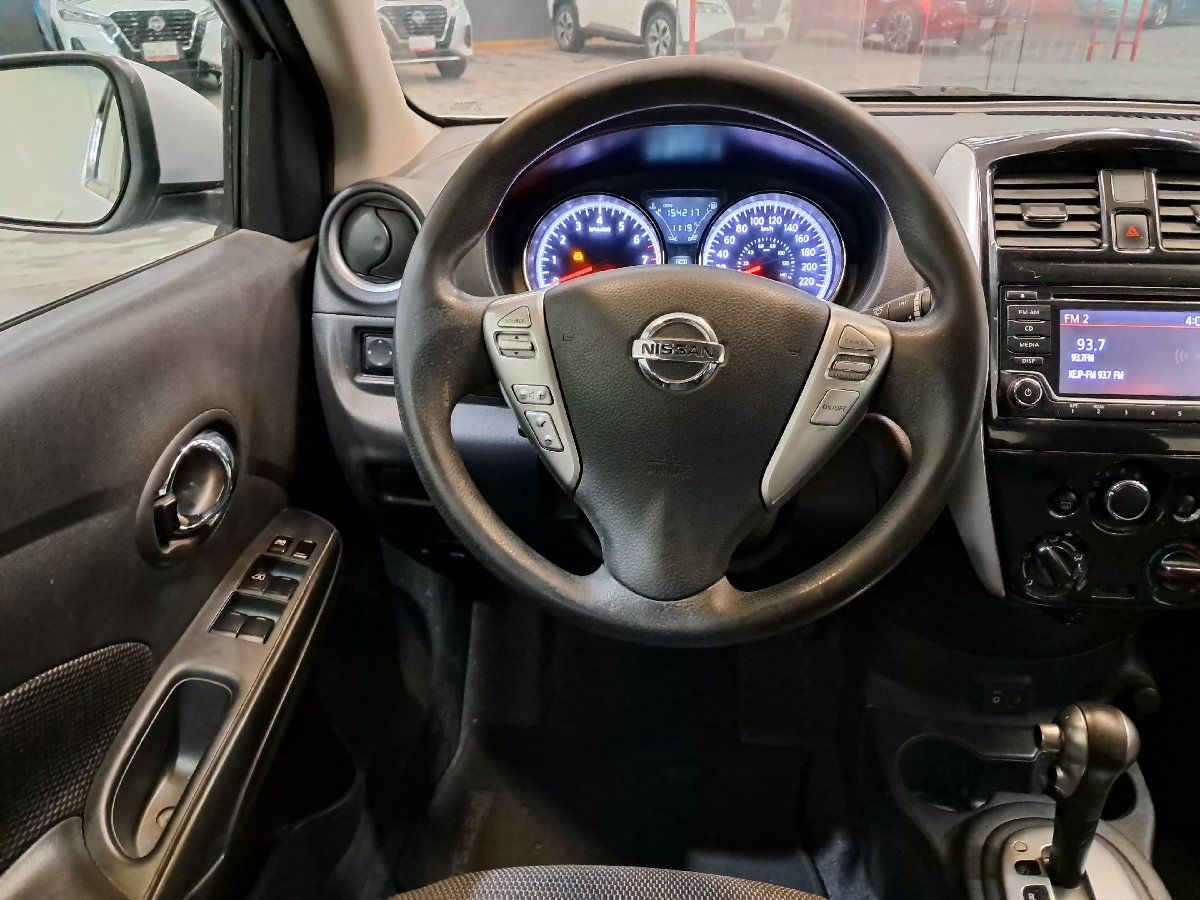 2018 Nissan Versa 4p Advance L4/1.6 Aut