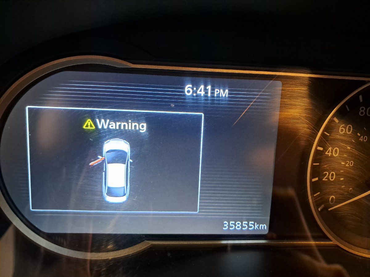 2022 Nissan Versa 4p Advance L4/1.6 Man