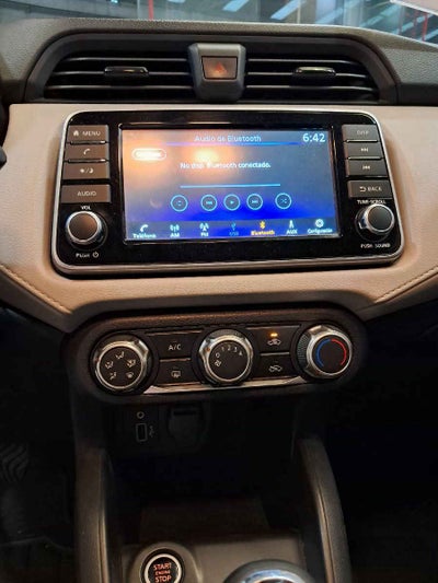 2022 Nissan Versa 4p Advance L4/1.6 Man