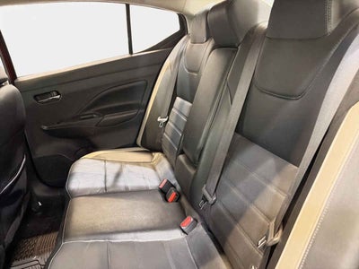 2021 Nissan Versa 4p Platinum L4/1.6 Aut