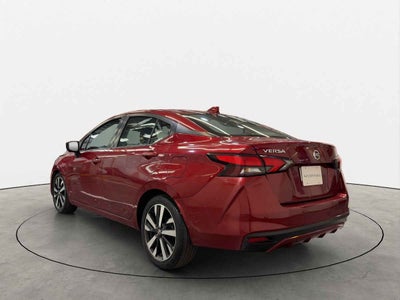 2021 Nissan Versa 4p Platinum L4/1.6 Aut