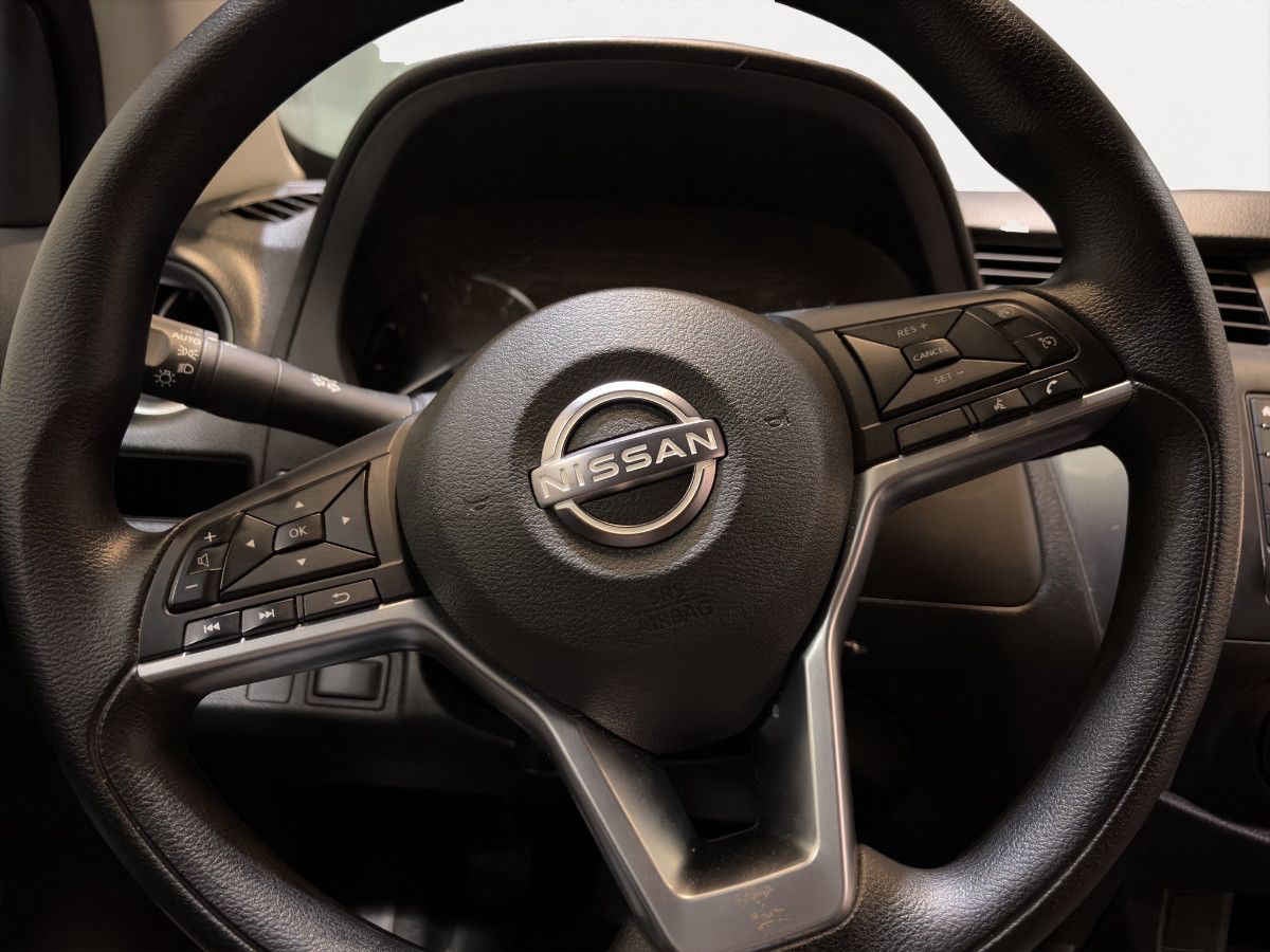 2022 Nissan Frontier 4p LE L4/2.5 Man