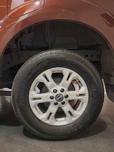 2024 Nissan Frontier 4p LE L4/2.5 Man