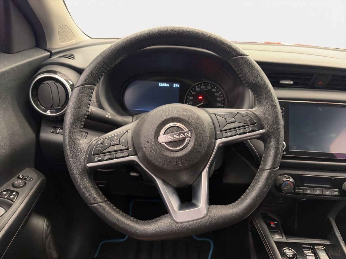 2025 Nissan Kicks 5p Advance L4/2.0 Aut