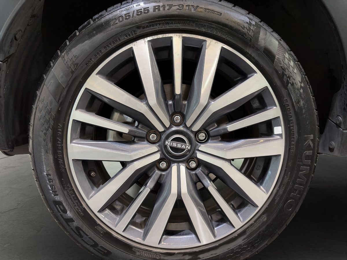2025 Nissan Kicks 5p Play Advance L4/1.6 Aut