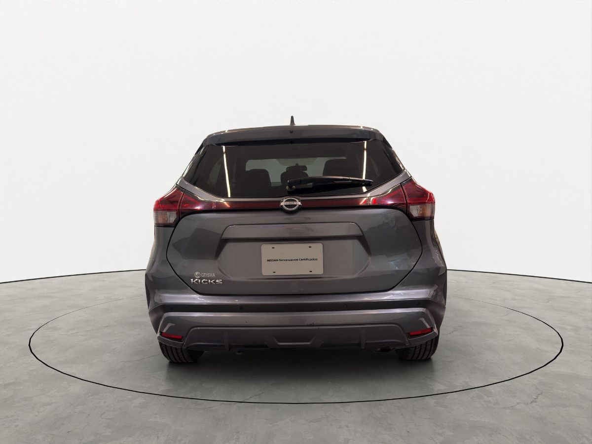 2025 Nissan Kicks 5p Play Advance L4/1.6 Aut