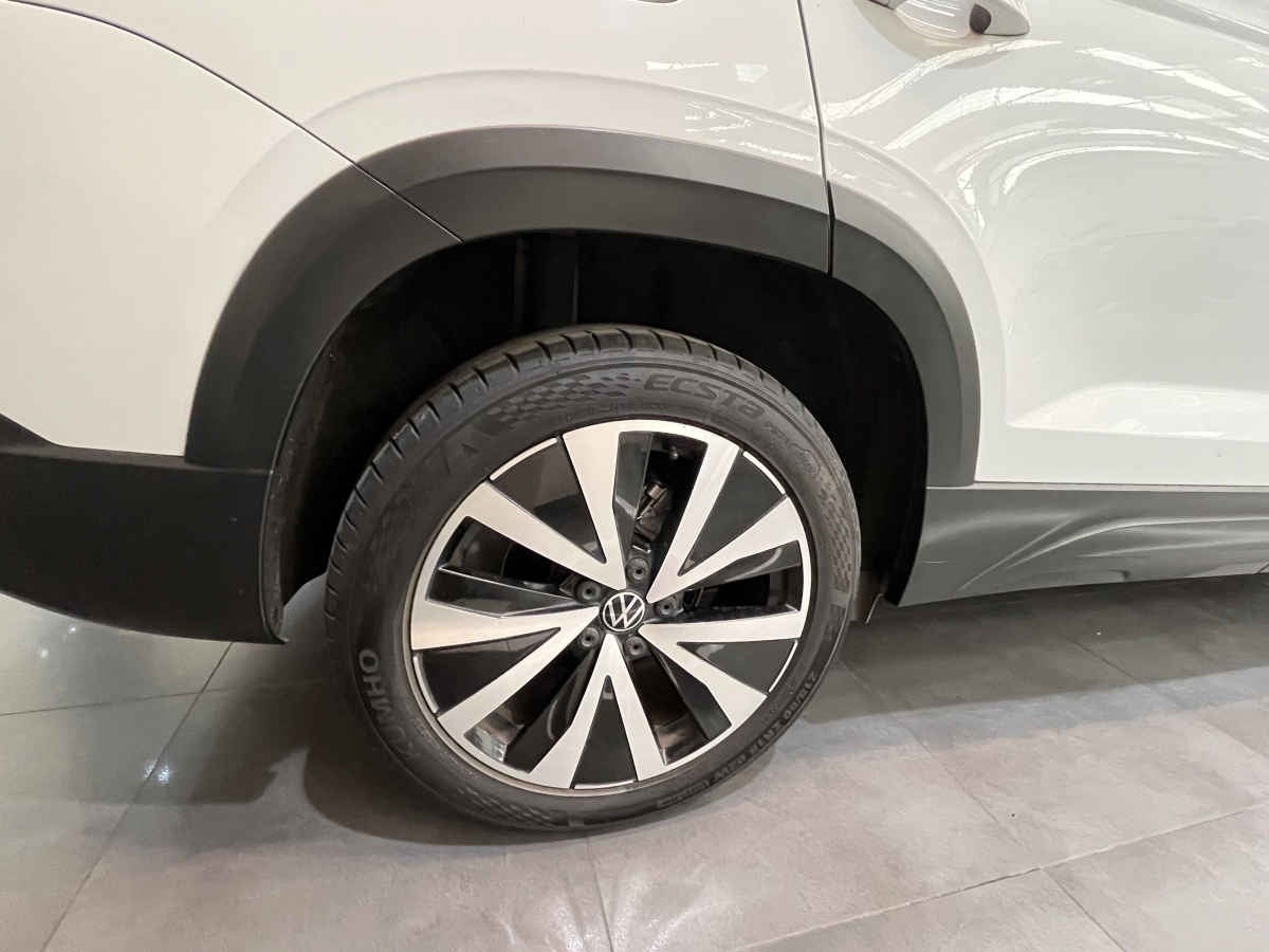 2022 Volkswagen Taos 5p Highline L4/1.4/T Aut