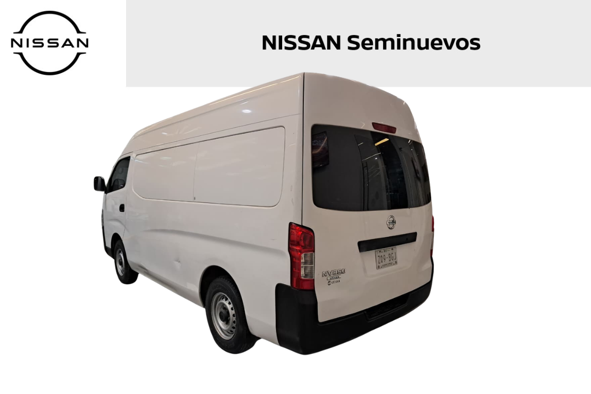 2020 Nissan Urvan 4p Amplia L4/2.5 Diesel Man 15/Pas P/Seg