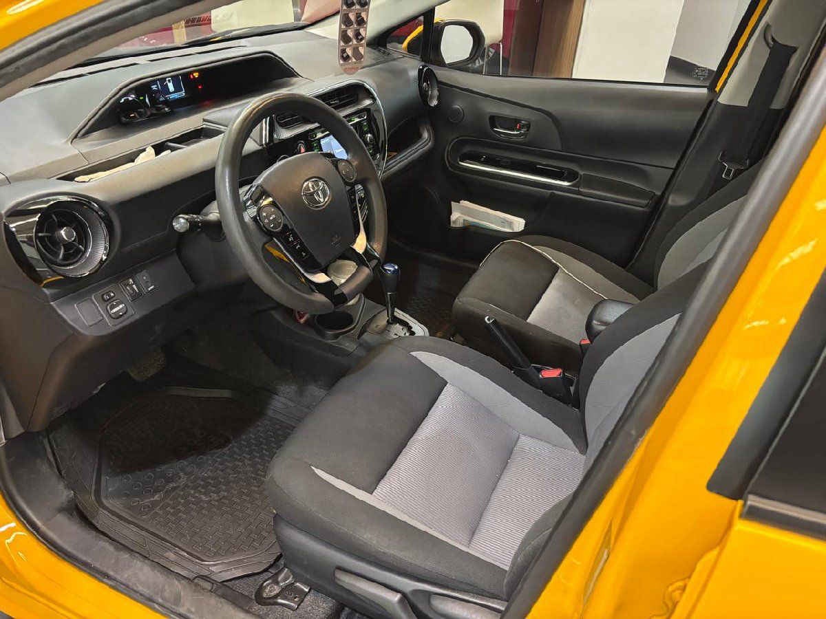 2021 Toyota Prius 5p C Hibrido L4/1.5 Aut