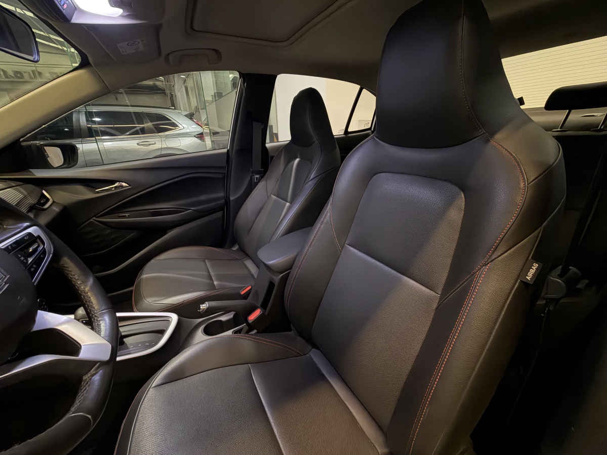 2023 Chevrolet Onix 4p LS L3/1.0/T Man