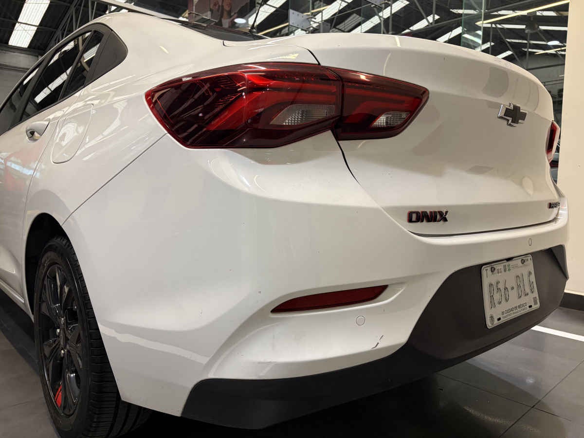 2023 Chevrolet Onix 4p LS L3/1.0/T Man