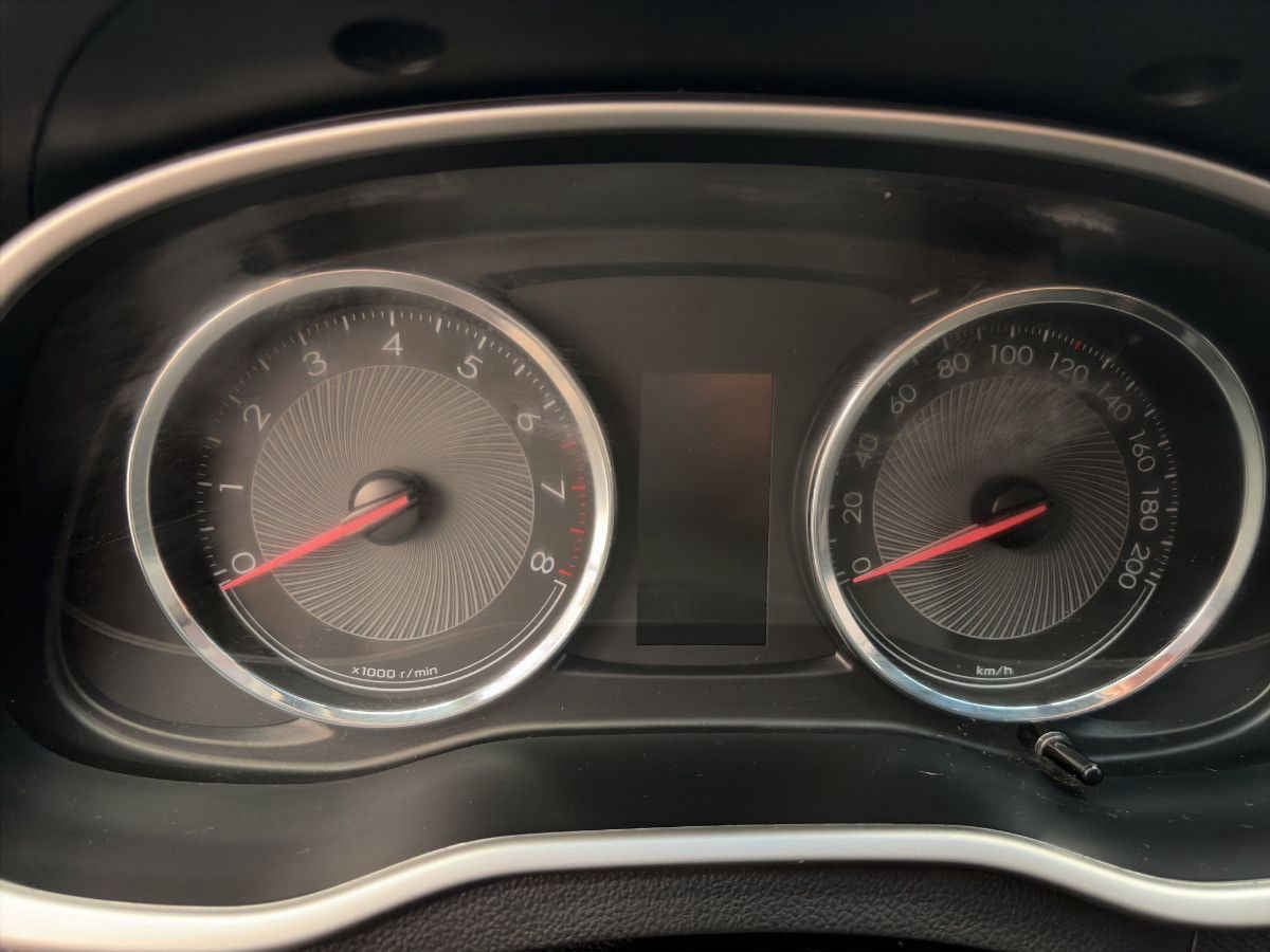 2022 Chevrolet Aveo 4p LT L4/1.5 Man.