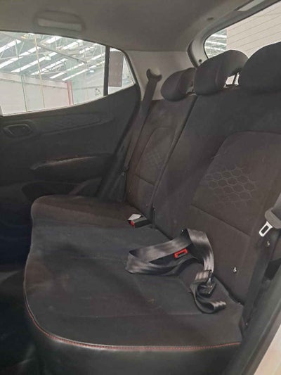 2021 Hyundai Grand i10 4p GL MID L4/1.2 Premium Aut