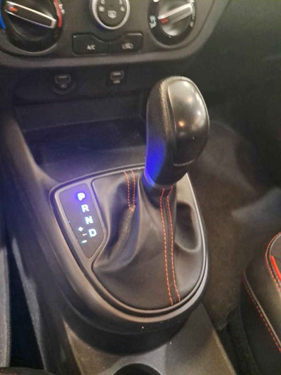 2021 Hyundai Grand i10 4p GL MID L4/1.2 Premium Aut