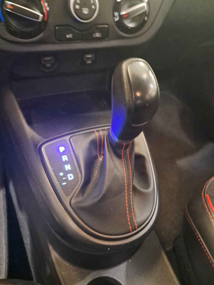 2021 Hyundai Grand i10 4p GL MID L4/1.2 Premium Aut