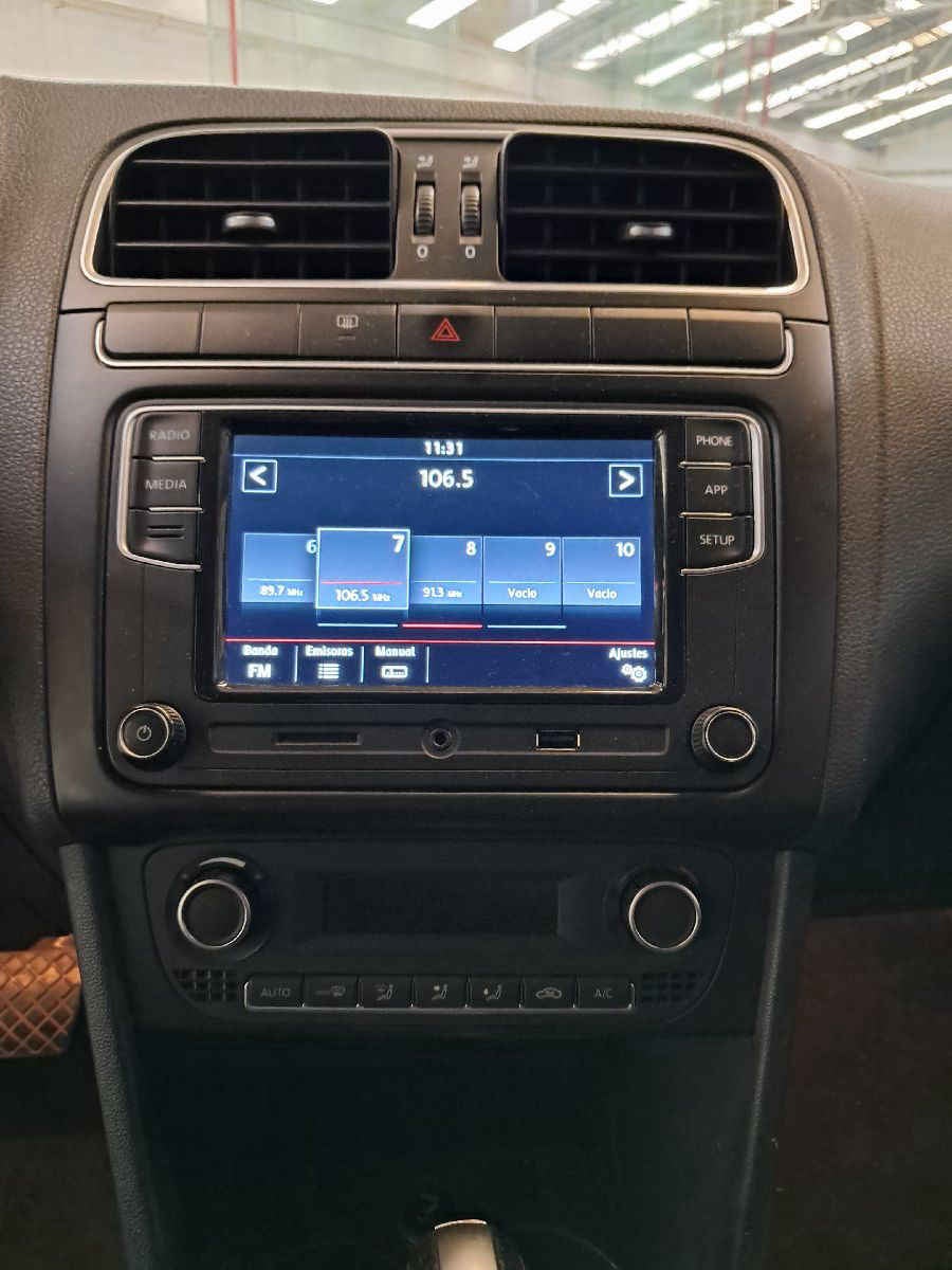 2020 Volkswagen Vento 4p Comfortline L4/1.6 Aut