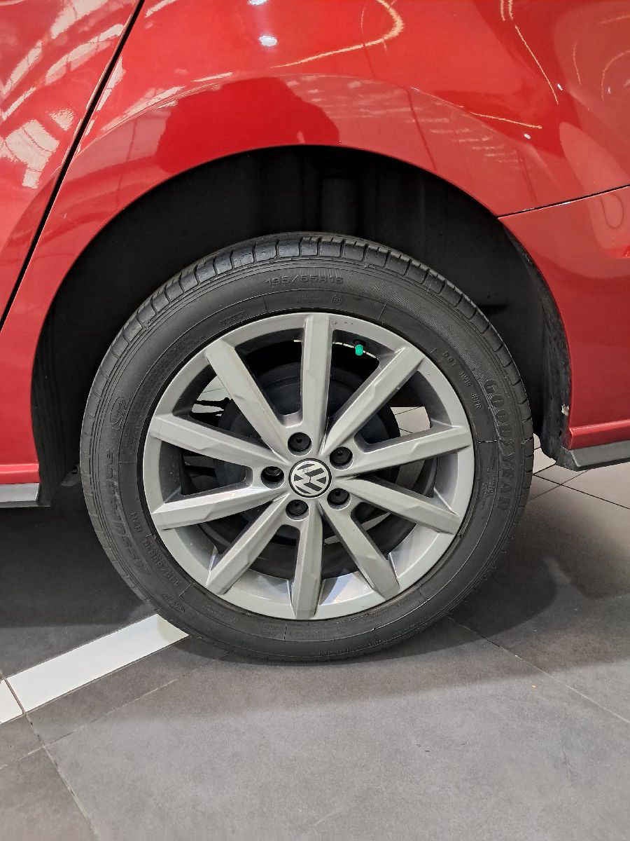 2020 Volkswagen Vento 4p Comfortline L4/1.6 Aut