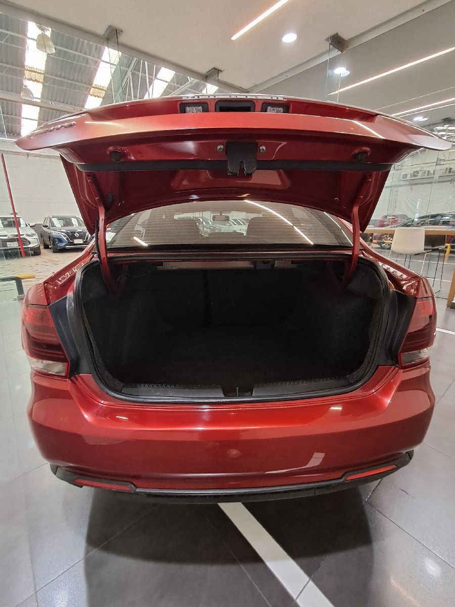 2020 Volkswagen Vento 4p Comfortline L4/1.6 Aut