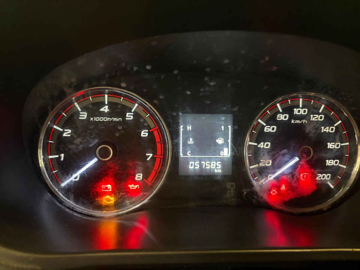 2022 Mitsubishi L200 4p Doble GLX L4/2.4 Man 4x2