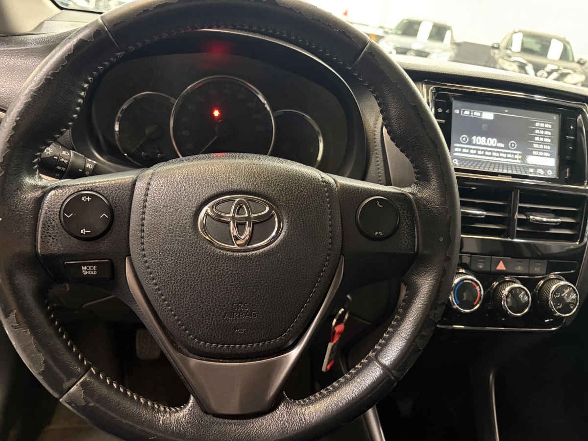 2021 Toyota Yaris 4p Sedán S L4/1.5 Man